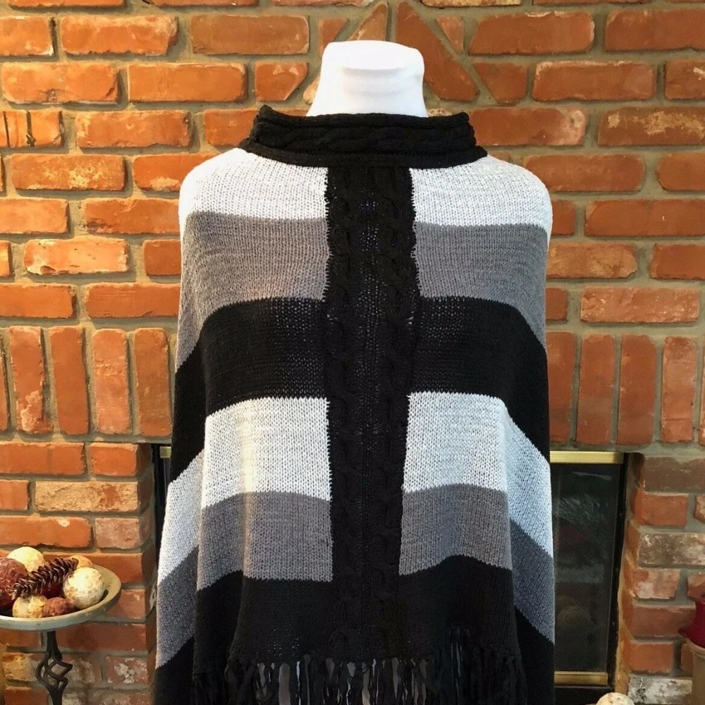 Vintage Nlavk Gray/s Fringe Knit Poncho Shawl Cape